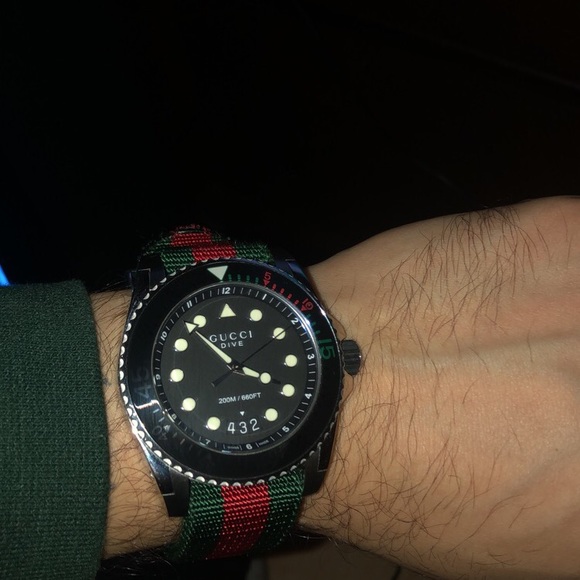 gucci dive watch